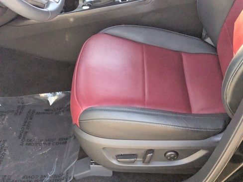 Certified 2025 INFINITI QX50 Sport image 28