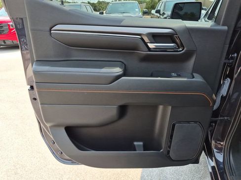Used 2022 GMC Sierra 1500 AT4 w/ AT4 Preferred Package AWD/4WD image 35