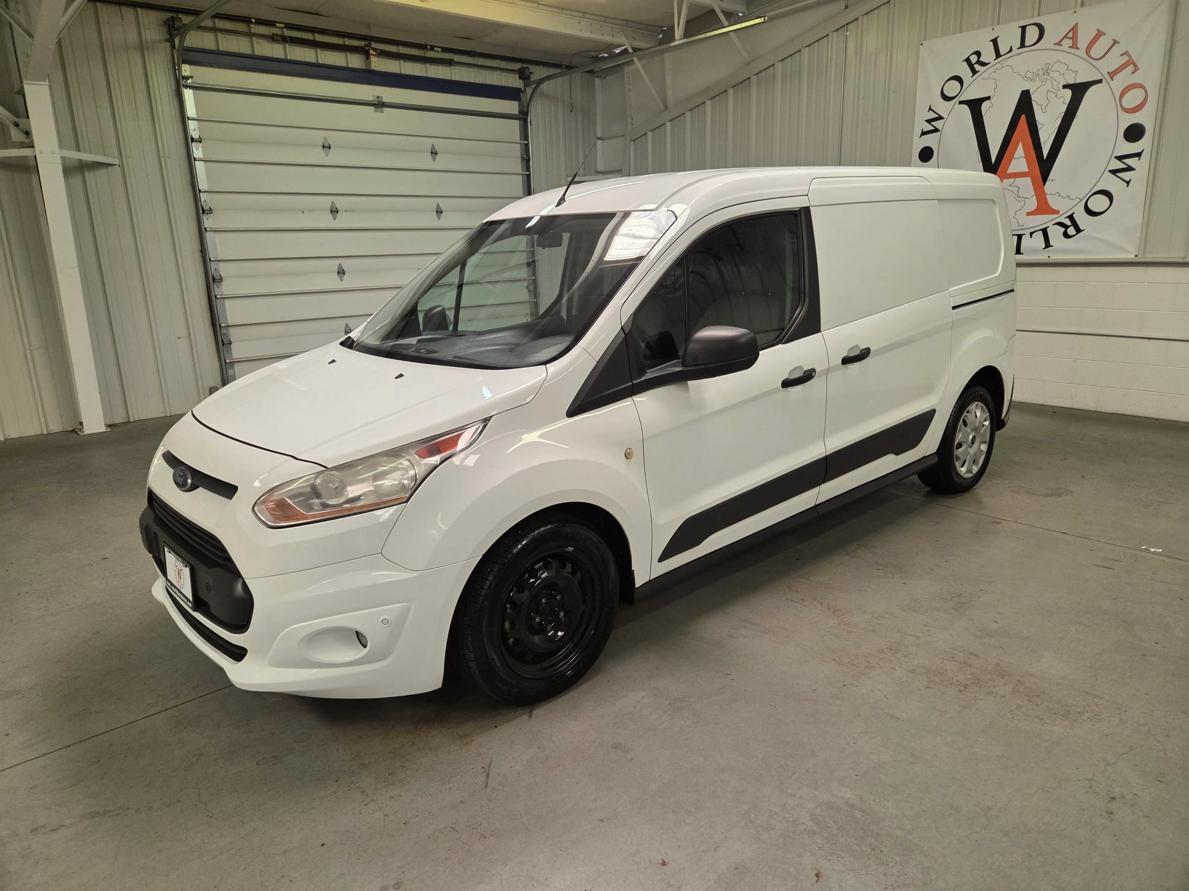 Used 2017 Ford Transit Connect XLT FWD image 2