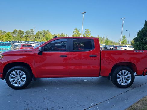 Used 2021 Chevrolet Silverado 1500 Custom w/ LPO, Dark Essentials Package AWD/4WD image 4