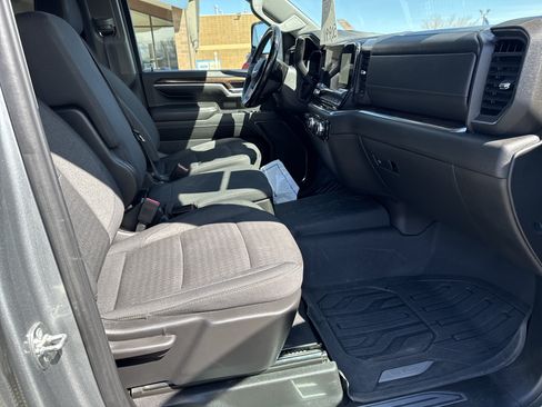 Used 2024 GMC Sierra 3500 SLE w/ SLE Value Package AWD/4WD image 8