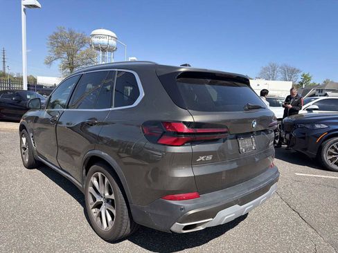 Used 2024 BMW X5 xDrive40i w/ Premium Package AWD/4WD image 9
