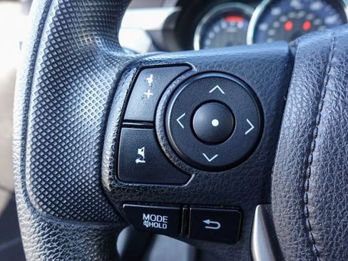 Used 2016 Toyota Corolla LE image 14