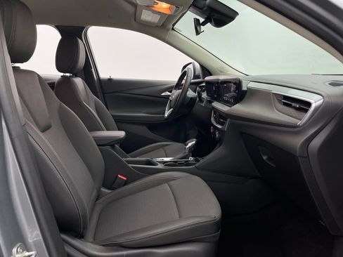 Used 2024 Buick Encore GX Preferred FWD image 30