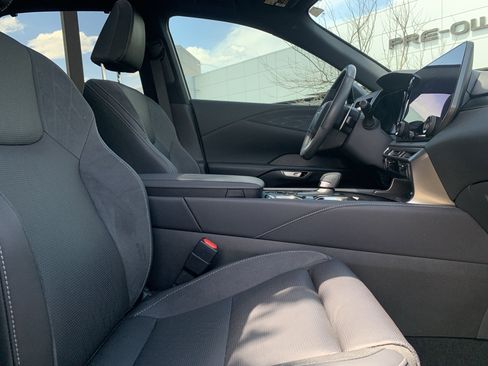 Used 2023 Lexus RX 350 w/ Cold Area Package AWD/4WD image 33