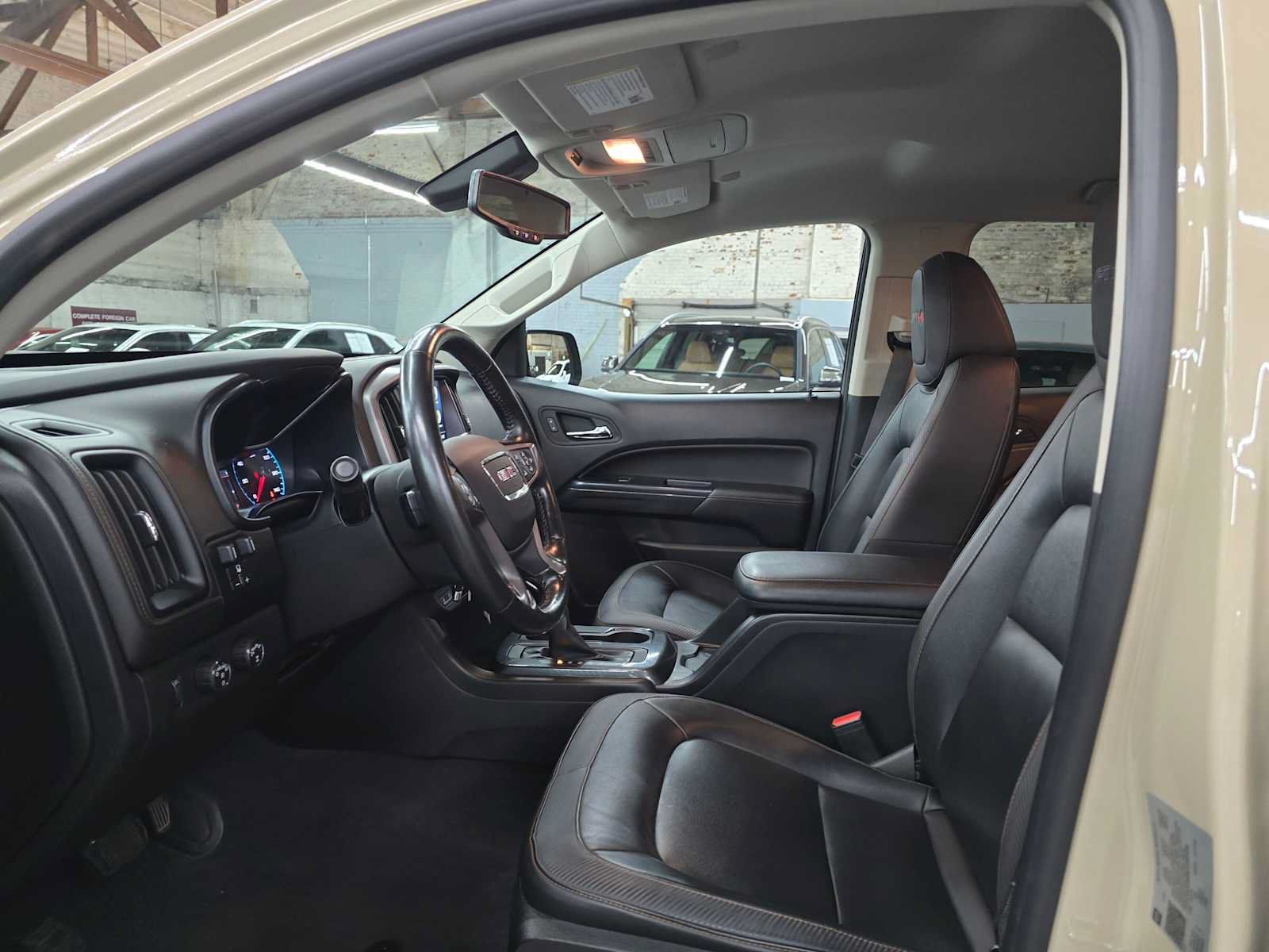 Used 2022 GMC Canyon AT4 w/ Trailering Package AWD/4WD image 19