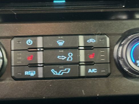 Used 2015 Ford F150 XLT w/ Equipment Group 302A Luxury image 23