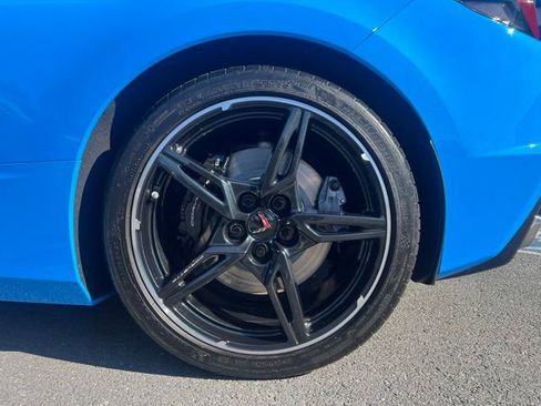 Used 2023 Chevrolet Corvette Stingray Premium Conv w/ Z51 Performance Package RWD image 10