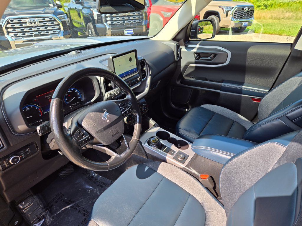 Used 2023 Ford Bronco Sport Outer Banks w/ Tech Package AWD/4WD image 13