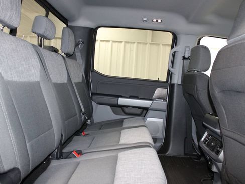 New 2026 Ford F250 XLT w/ XLT Premium Package AWD/4WD image 33