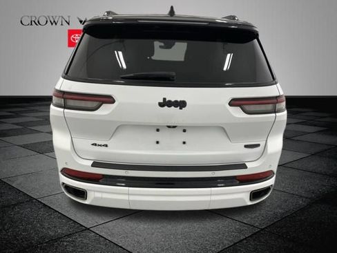 Used 2023 Jeep Grand Cherokee L Summit w/ High Altitude Package AWD/4WD image 5