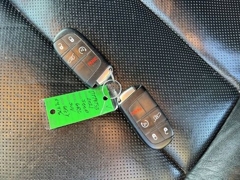 Used 2021 Jeep Grand Cherokee Limited w/ Luxury Group II image 21