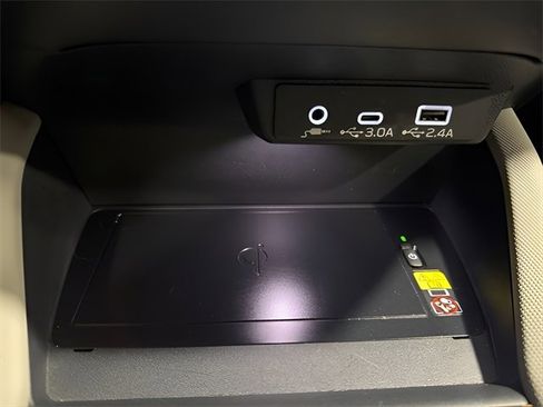 Used 2025 Subaru Forester Limited w/ Popular Package #1 image 23