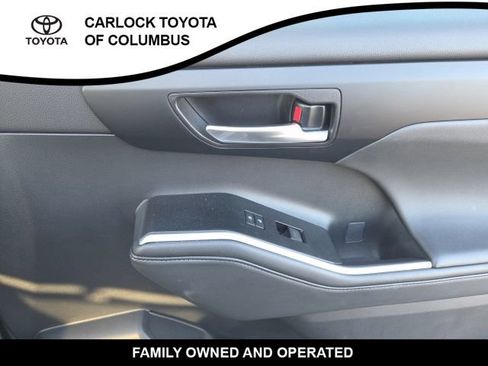 Used 2026 Toyota Highlander XLE AWD/4WD image 22