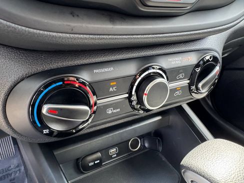 Used 2024 Kia Soul LX w/ Option Group 015 FWD image 29