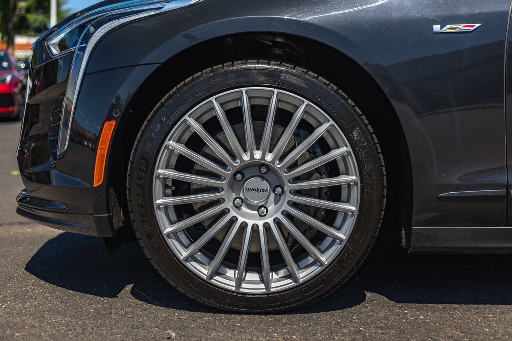 Used 2019 Cadillac CT6 V w/ Driver Assist Package AWD/4WD image 11