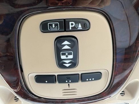 Used 2007 Jaguar XJ8 L RWD image 11