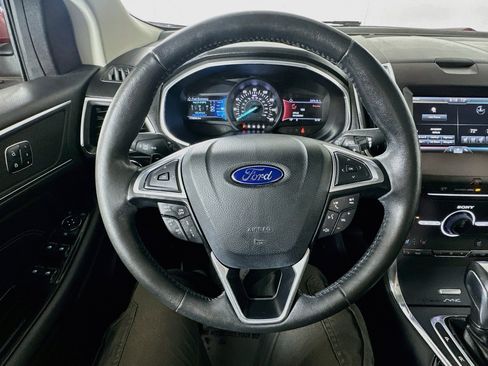 Used 2015 Ford Edge Titanium w/ Equipment Group 302A AWD/4WD image 11