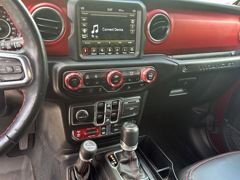 Used 2021 Jeep Wrangler Unlimited Rubicon AWD/4WD image 14