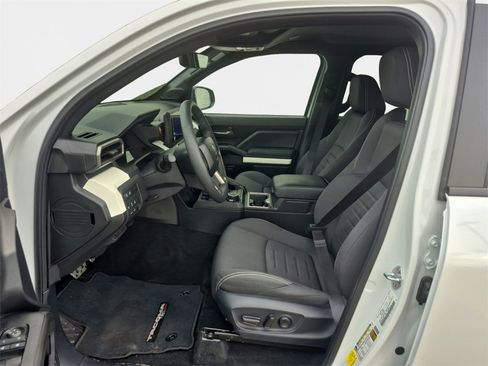 Used 2024 Toyota Tacoma TRD Sport w/ TRD Sport Upgrade Package image 12