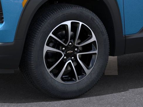 New 2026 Chevrolet TrailBlazer LT w/ LT Cold Weather Package AWD/4WD image 9