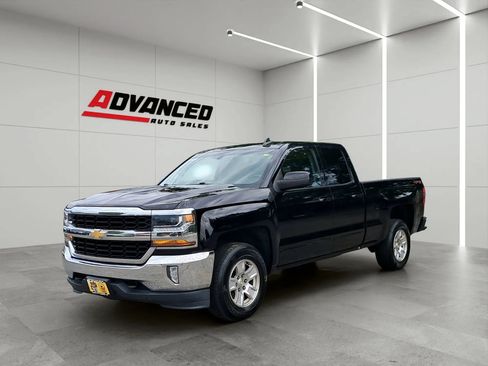 Used 2018 Chevrolet Silverado 1500 LT w/ All Star Edition AWD/4WD image 4