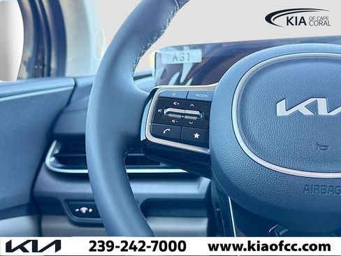 New 2026 Kia Carnival EX image 38