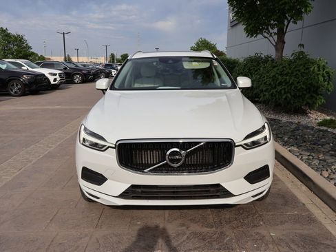 Used 2018 Volvo XC60 T6 Momentum w/ Convenience Package AWD/4WD image 3