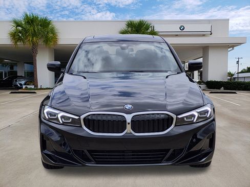 New 2026 BMW 330i xDrive Sedan w/ Convenience Package AWD/4WD image 2