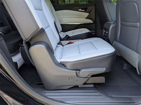 New 2026 Chevrolet Traverse High Country image 37