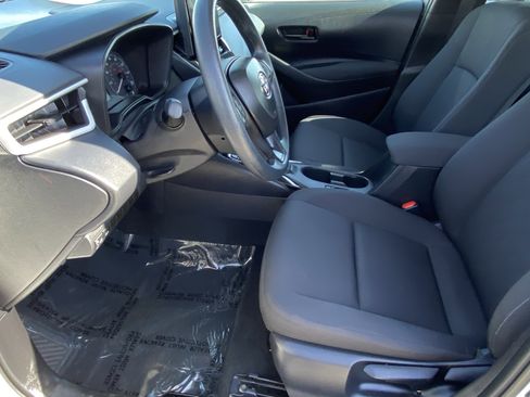 Certified 2025 Toyota Corolla LE image 26