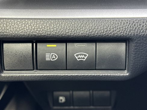 Used 2024 Toyota Prius LE image 22