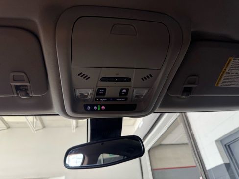 Used 2024 GMC Terrain AT4 w/ Infotainment Package II image 21