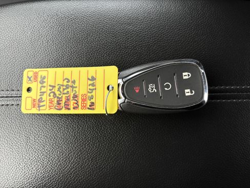 Used 2024 Chevrolet Malibu LT image 30