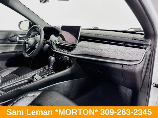 Used 2023 Jeep Compass Latitude AWD/4WD image 26