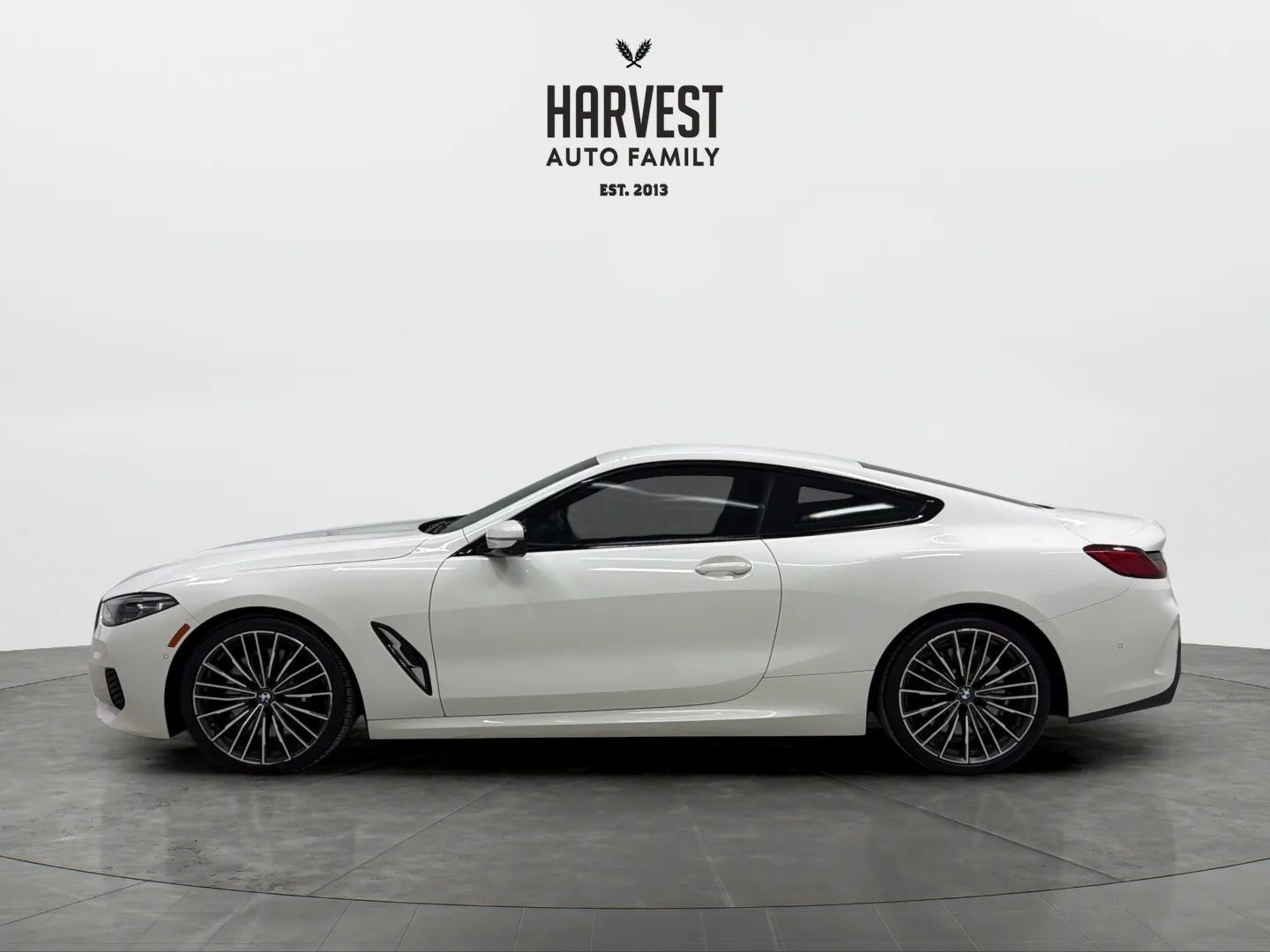 Used 2022 BMW 840i xDrive Coupe AWD/4WD image 2