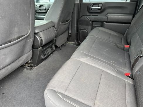 Used 2024 Chevrolet Silverado 2500 Custom w/ Custom Value Package image 11