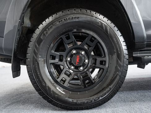 Used 2019 Toyota 4Runner SR5 Premium image 22