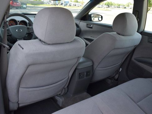 Used 2005 Nissan Maxima 3.5 SE image 31
