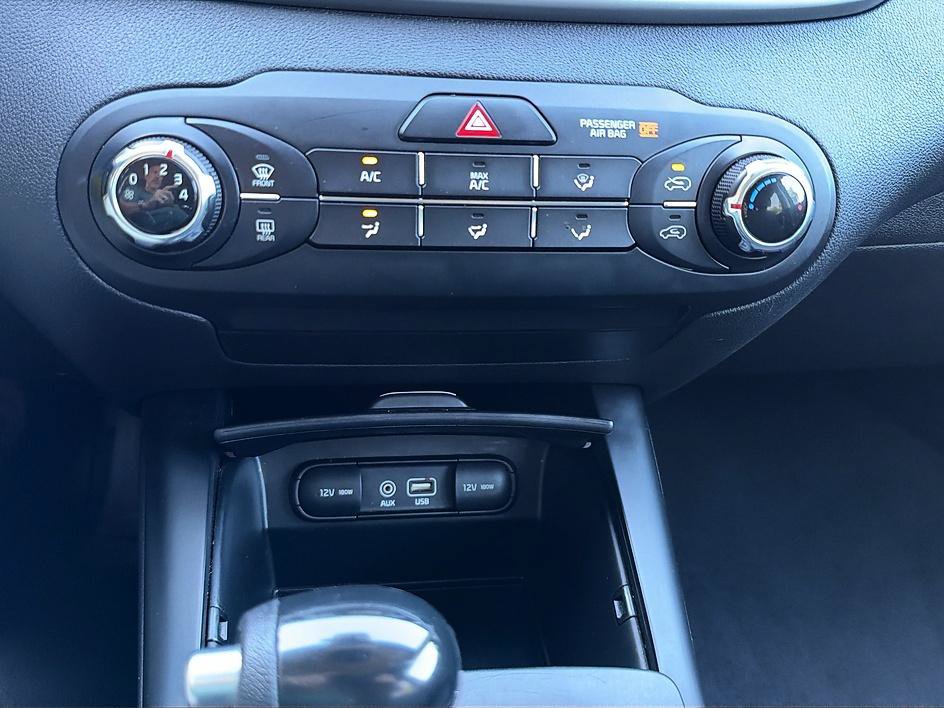 Used 2017 Kia Sorento AWD image 35