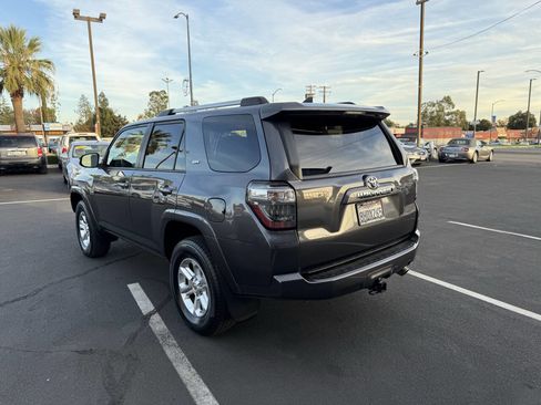 Used 2019 Toyota 4Runner SR5 image 5