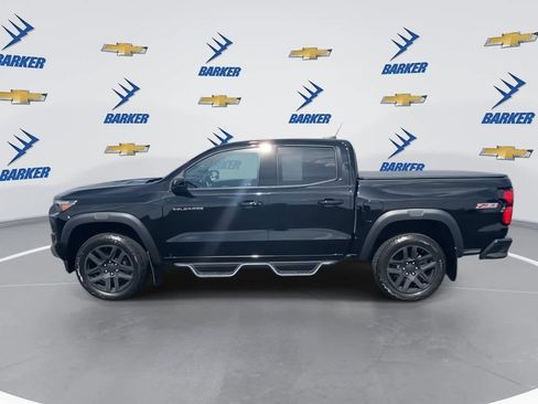 Used 2023 Chevrolet Colorado Z71 w/ Z71 Convenience Package 2 image 5