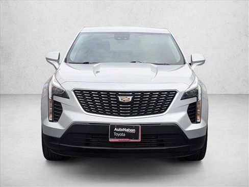 Used 2020 Cadillac XT4 Luxury FWD image 2