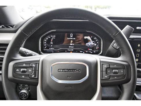 Used 2025 GMC Sierra 2500 Denali w/ Denali Reserve Package AWD/4WD image 14
