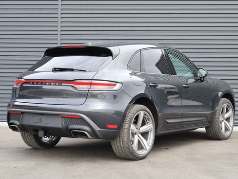 New 2026 Porsche Macan image 9