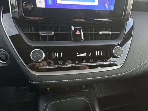 Certified 2025 Toyota Corolla XSE image 22