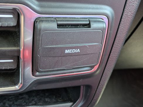 Used 2022 Jeep Gladiator Sport AWD/4WD image 27