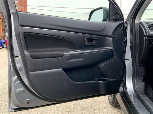 Used 2025 Mitsubishi Outlander Sport LE image 20