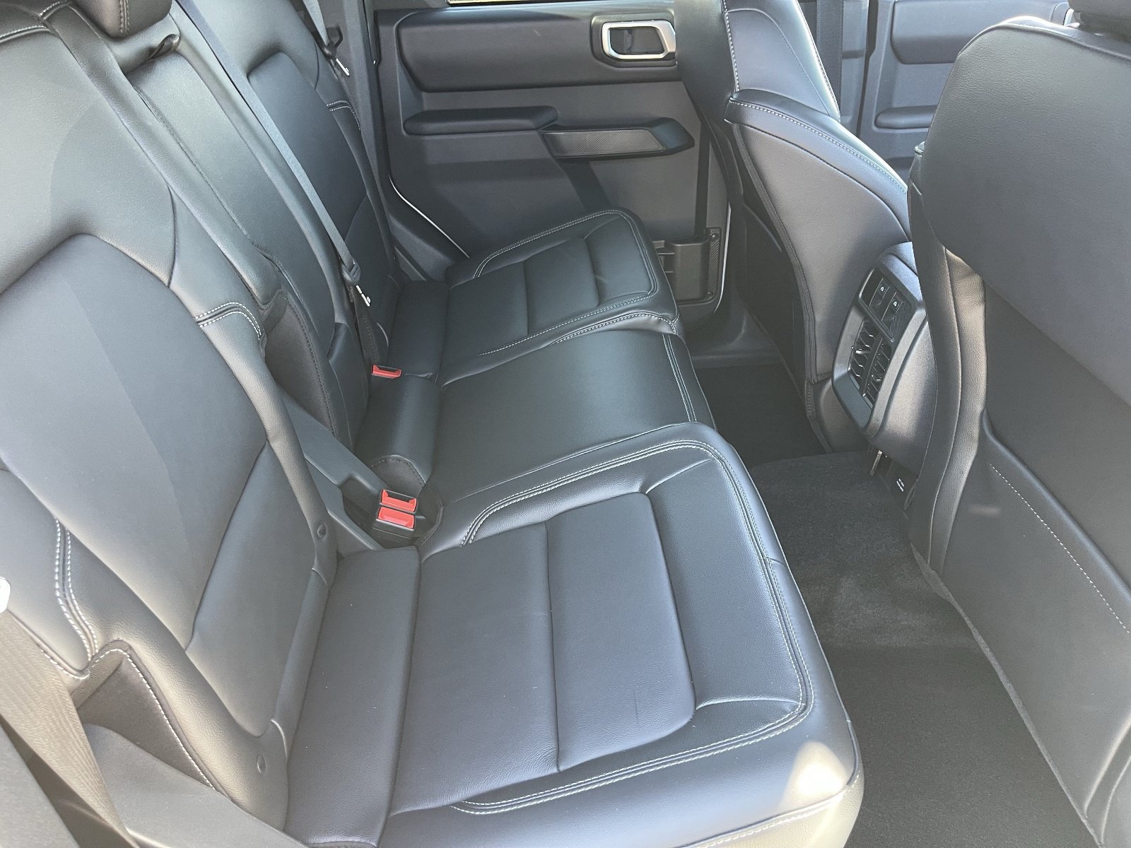 Used 2026 Ford Bronco Outer Banks AWD/4WD image 15