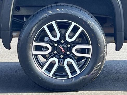 Used 2019 GMC Sierra 1500 AT4 w/ AT4 Premium Package AWD/4WD image 31